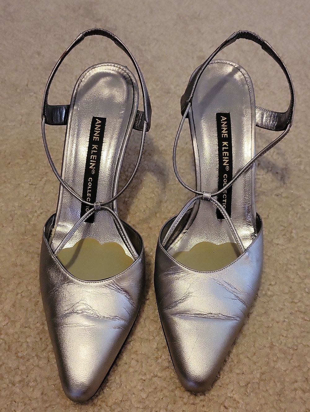 Anne Klein Silver Pointed-Toe Leather Slingback Heels. Made In Italy. FAIR COND.